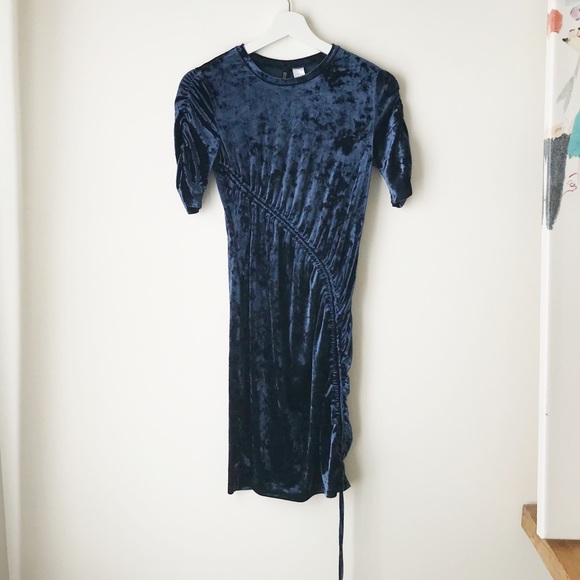 H&M blue crushed velvet ruched minidress - Picture 5 of 10